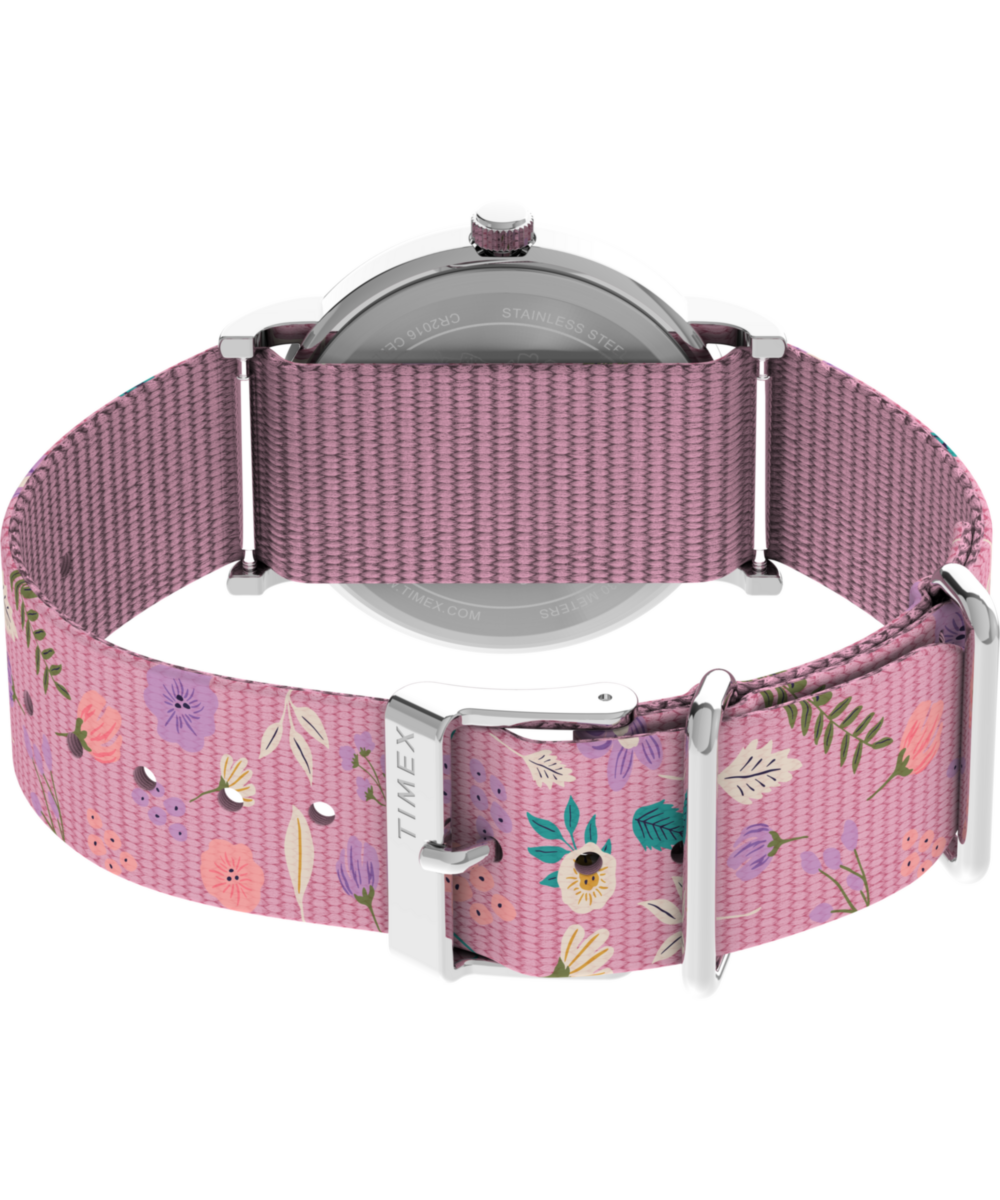 Heritage Peanuts x Timex Weekender In Bloom 38mm Fabric Strap Watch