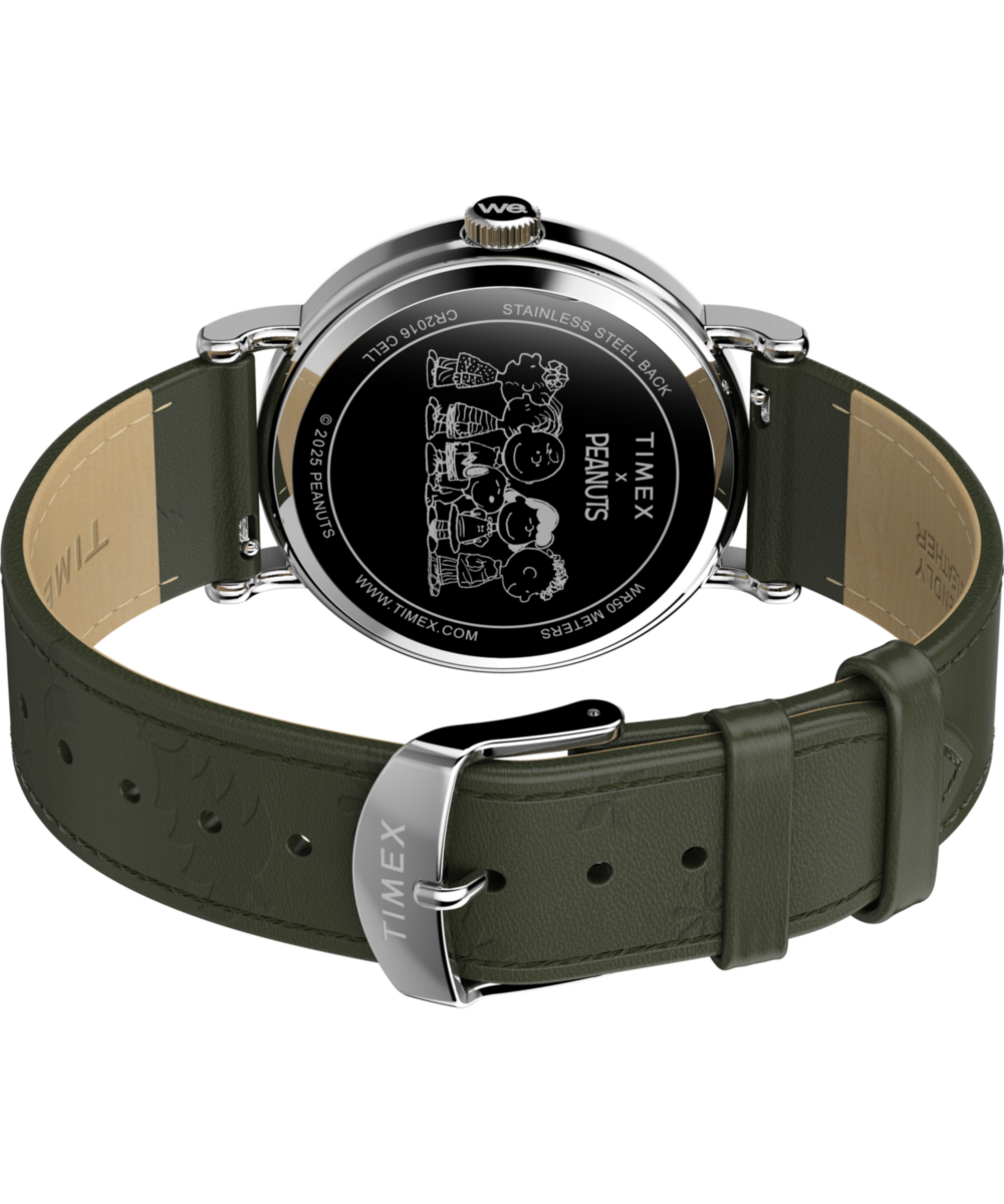Heritage Peanuts x Timex Weekender Holiday Dial 40mm Leather Strap Watch