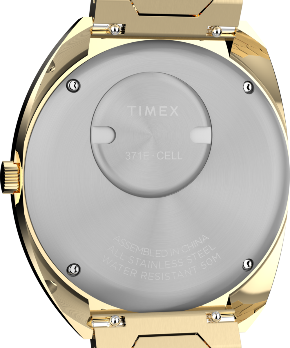 Heritage Q Timex 1972 Time Machine Reissue 39mm Stainless Steel Bracelet Watch